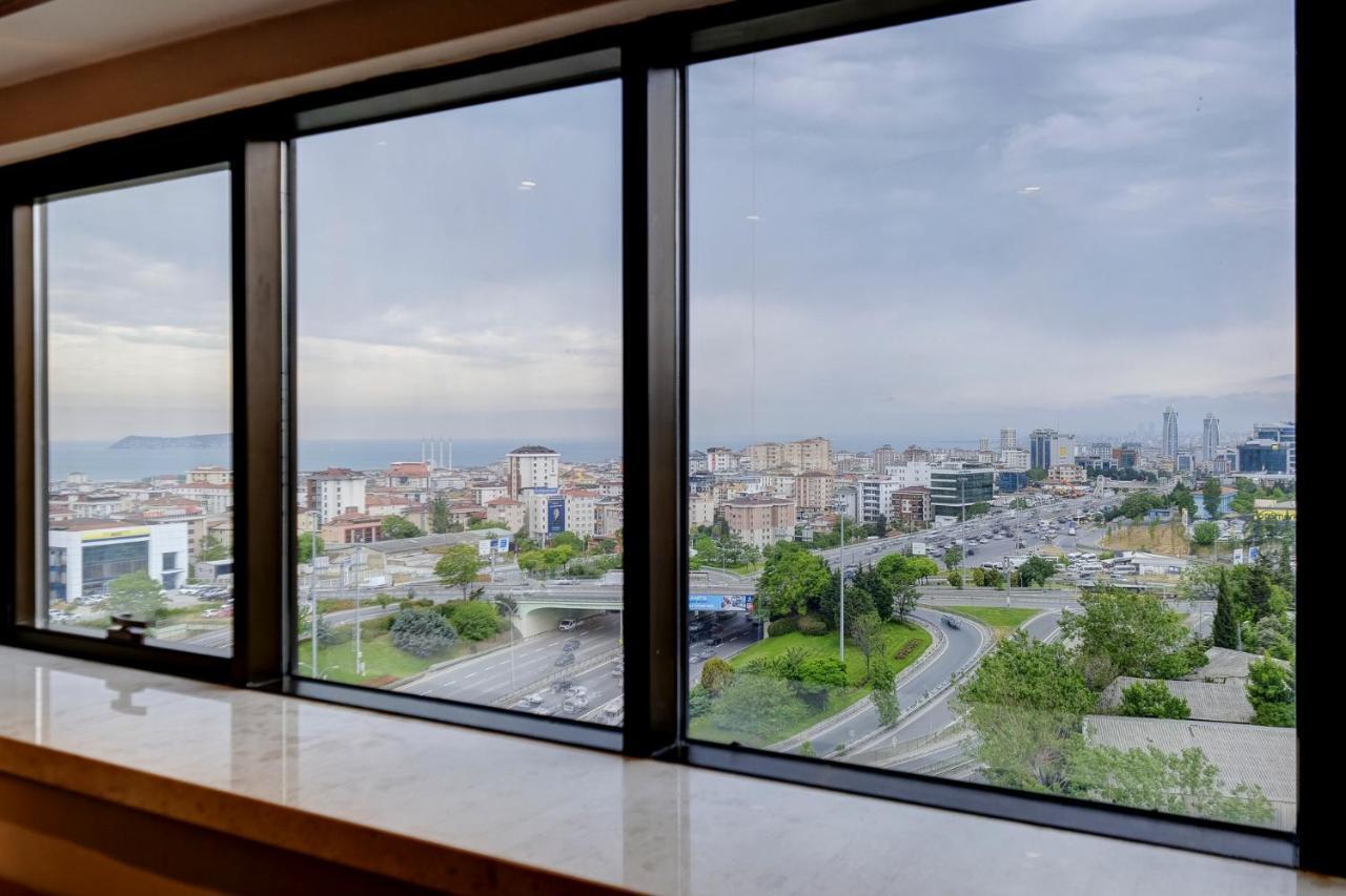 Готель Days By Wyndham Maltepe 4*